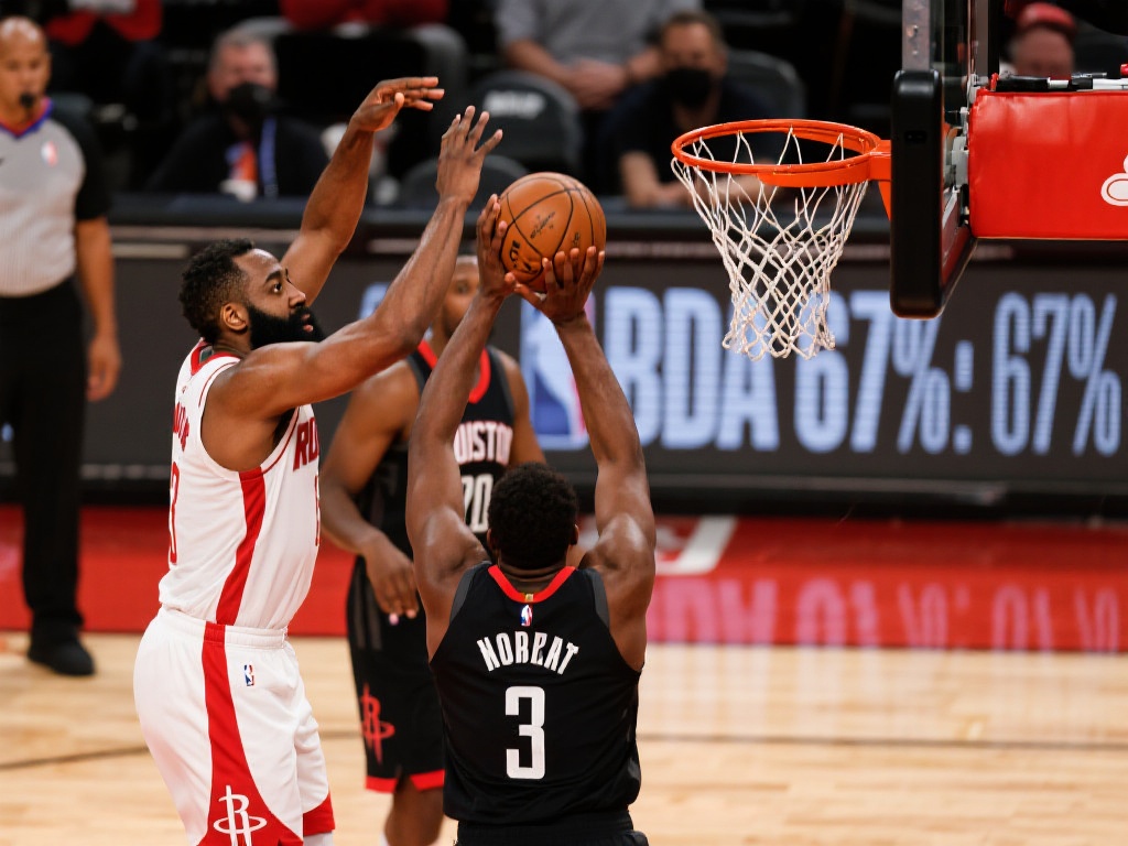 生命线！火箭罚球命中率超70%三战全胜奠胜局